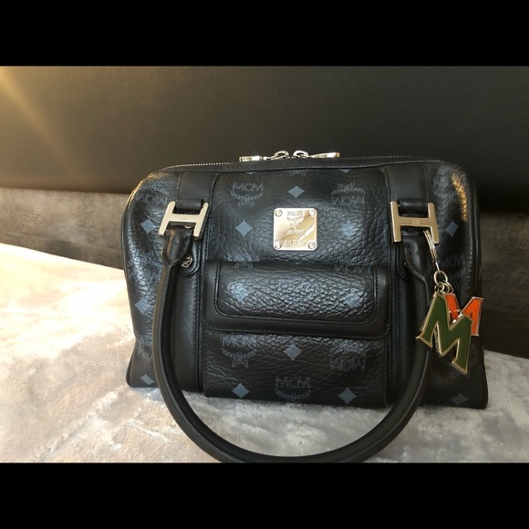 Authentic MCM Boston Bag with bag charm - Picture 2 of 16